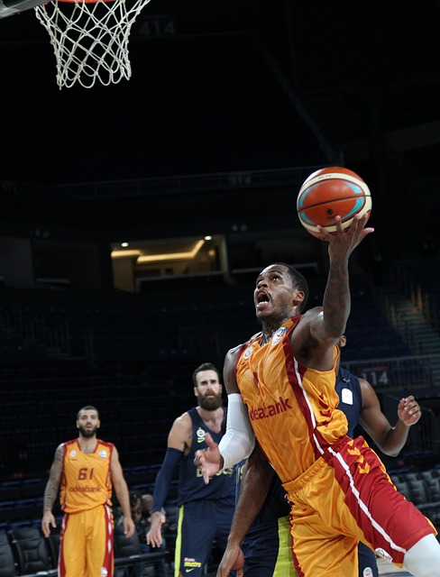 C羅便以一 C羅便以一