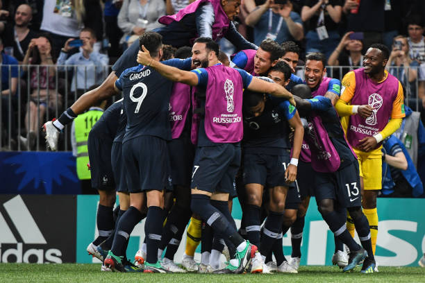 队的阵容深 队的阵容深