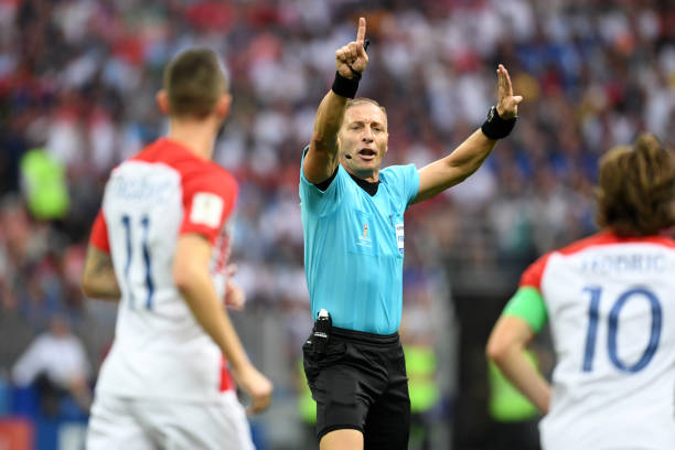 大家都在夸普里查德的运球，给大家看一个远古大神老托马斯的运球视频….